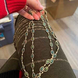 Elegant Green and Gold Women's Necklace